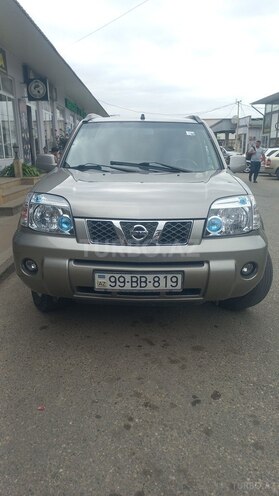 Nissan X-Trail 2003, 357,000 km - 2.0 l - Qusar