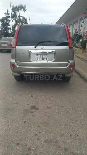 Nissan X-Trail 2003, 357,000 km - 2.0 l - Qusar