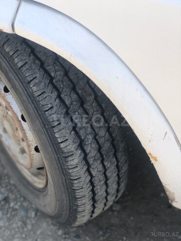 Ford Transit 2000, 464,540 km - 2.5 л - Salyan