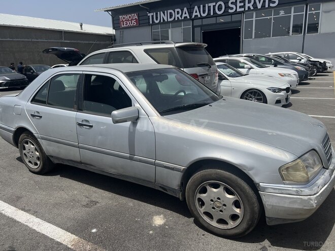 Mercedes C 200 1995, 430,000 km - 2.0 л - Bakı