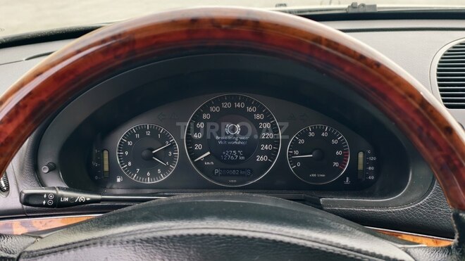 Mercedes E 240 2002, 290,000 km - 2.6 l - Sumqayıt