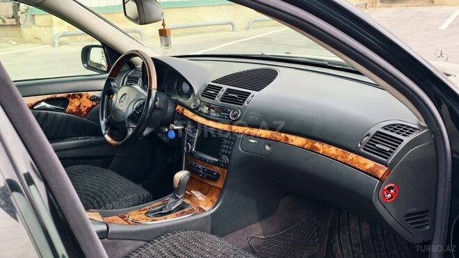 Mercedes E 240 2002, 290,000 km - 2.6 l - Sumqayıt