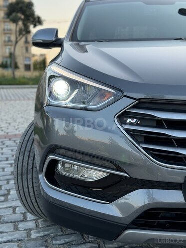 Hyundai Santa Fe-10
