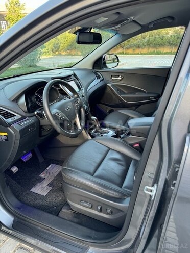 Hyundai Santa Fe-12