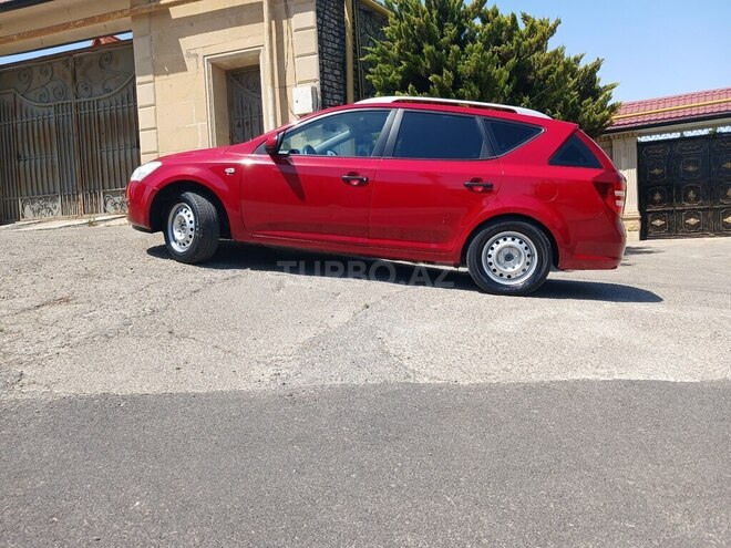 Kia  2009, 300,112 km - 1.4 l - Bakı