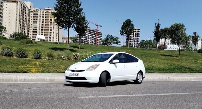 Toyota Prius-3