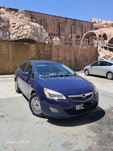 Opel Astra 2011, 420,000 km - 1.3 l - Bakı