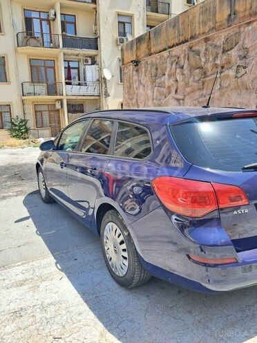 Opel Astra 2011, 420,000 km - 1.3 l - Bakı