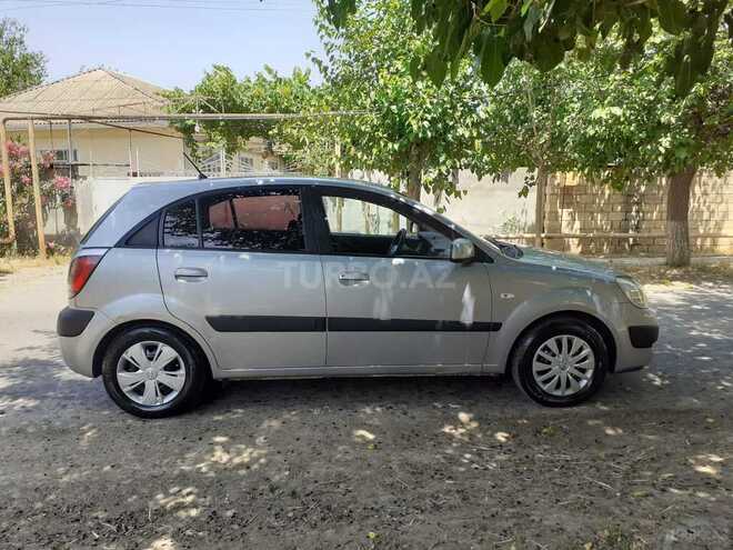Kia Rio 2005, 320,000 km - 1.5 l - Biləsuvar