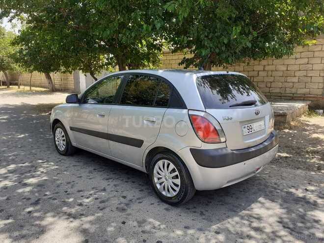 Kia Rio 2005, 320,000 km - 1.5 l - Biləsuvar