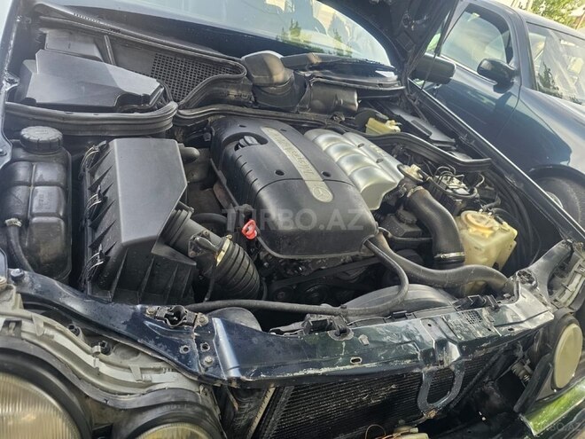 Mercedes E 220 d 1999, 300,000 km - 2.2 л - Sabirabad