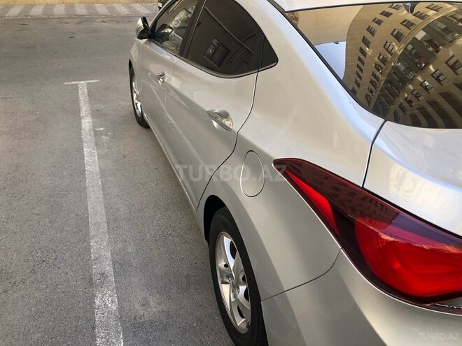 Hyundai Avante 2015, 115,000 km - 1.6 l - Bakı