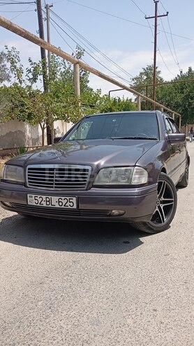 Mercedes C 200 1994, 370,000 km - 2.0 л - Salyan