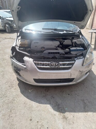 Kia Ceed 2008, 256,000 km - 1.6 л - Bakı