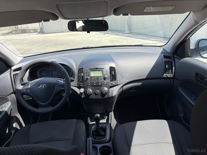 Hyundai i30 2009, 215,000 km - 1.6 л - Bakı