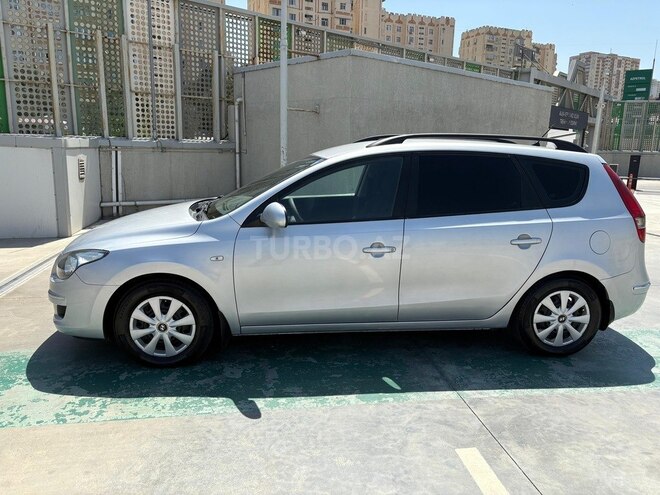 Hyundai i30 2009, 215,000 km - 1.6 л - Bakı