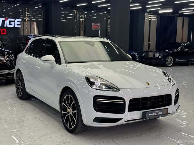 Porsche Cayenne Turbo 2018, 65,000 km - 4.0 l - Bakı