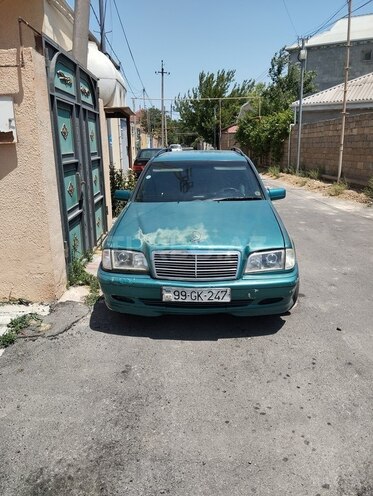 Mercedes C 220 d 1999, 559,996 km - 2.2 l - Xırdalan