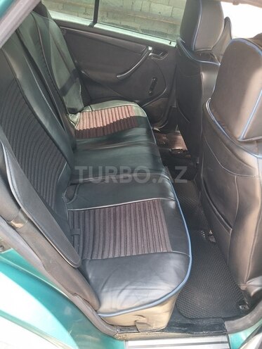 Mercedes C 220 d 1999, 559,996 km - 2.2 l - Xırdalan