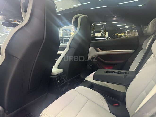 Porsche Taycan 2022, 35,000 km - 0.0 l - Bakı