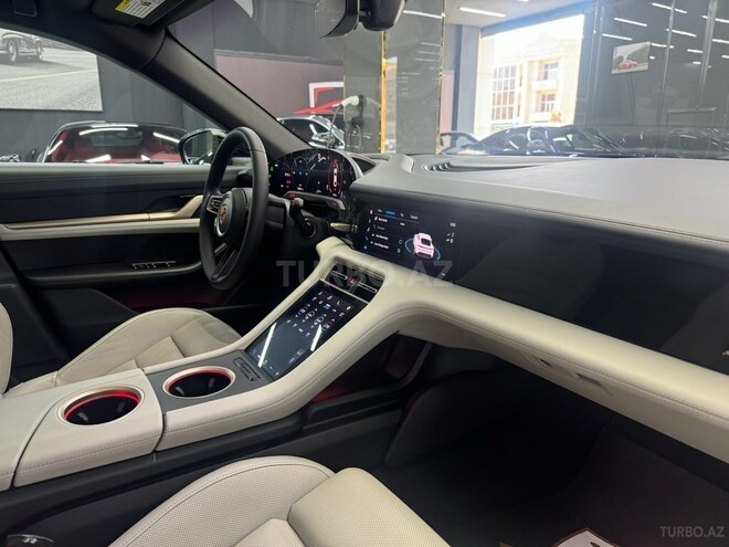 Porsche Taycan 2022, 35,000 km - 0.0 l - Bakı