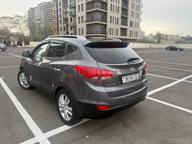Hyundai ix35 2011, 196,000 km - 2.4 l - Bakı