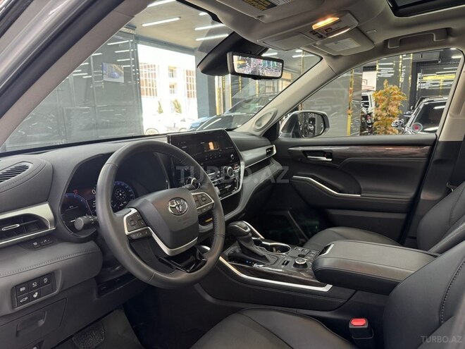 Toyota Highlander-7