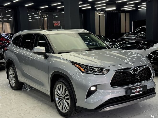 Toyota Highlander-3