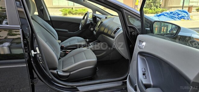 Kia Forte 2018, 128,801 km - 2.0 l - Bakı