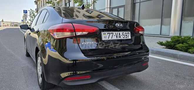 Kia Forte 2018, 128,801 km - 2.0 l - Bakı