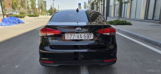 Kia Forte 2018, 128,801 km - 2.0 l - Bakı