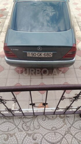 Mercedes C 200 1995, 301,609 km - 2.0 l - Goranboy