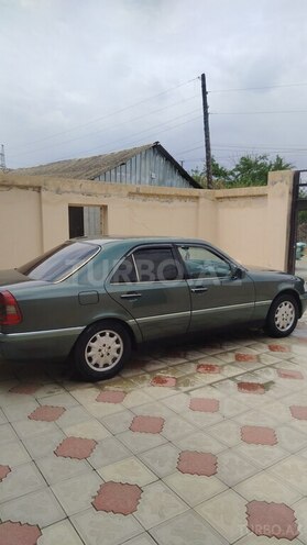 Mercedes C 200 1995, 301,609 km - 2.0 l - Goranboy