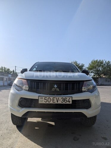 Mitsubishi L200 2016, 244,544 km - 2.4 l - Sumqayıt