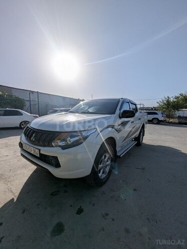 Mitsubishi L200 2016, 244,544 km - 2.4 l - Sumqayıt