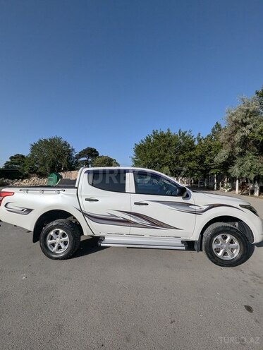 Mitsubishi L200 2016, 244,544 km - 2.4 l - Sumqayıt