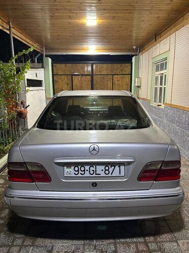 Mercedes E 270 2000, 458,000 km - 2.7 l - Bakı