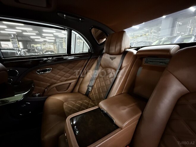 Bentley Mulsanne-12