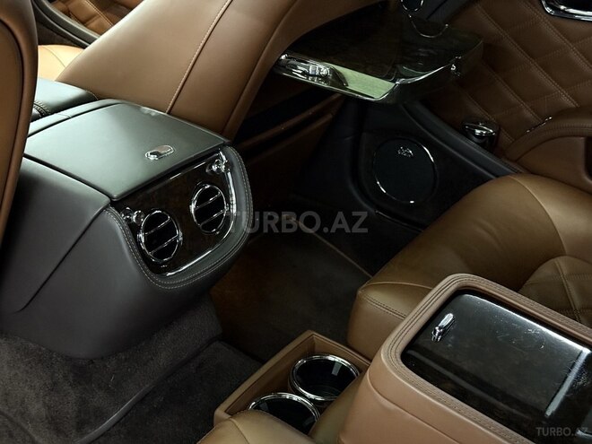 Bentley Mulsanne-16