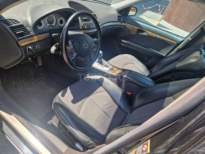 Mercedes E 270 2003, 388,559 km - 2.7 l - Sumqayıt