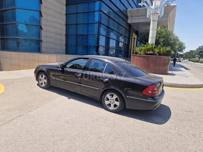 Mercedes E 270 2003, 388,559 km - 2.7 l - Sumqayıt