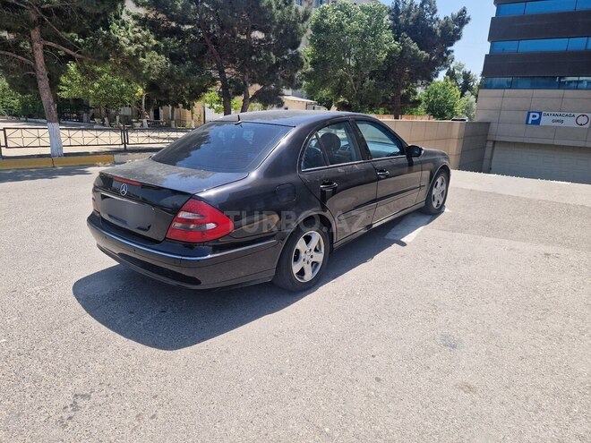 Mercedes E 270 2003, 388,559 km - 2.7 l - Sumqayıt