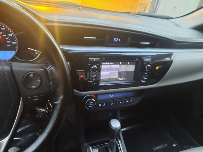 Toyota Corolla 2015, 152,163 km - 1.8 l - Bakı