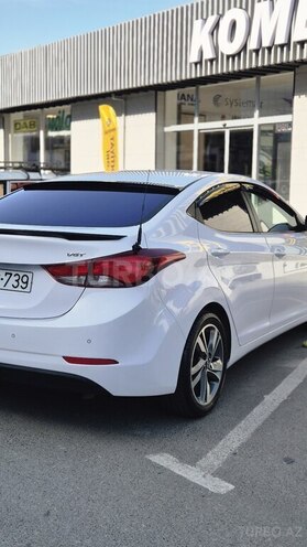 Hyundai Avante 2015, 105,000 km - 1.6 л - Bakı