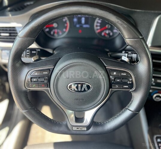Kia K5-10