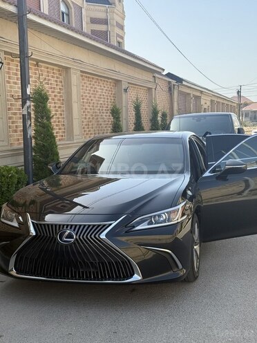 Lexus ES 300h 2020, 91,054 km - 2.5 l - Bakı