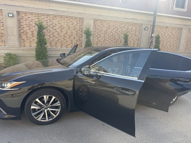 Lexus ES 300h 2020, 91,054 km - 2.5 l - Bakı