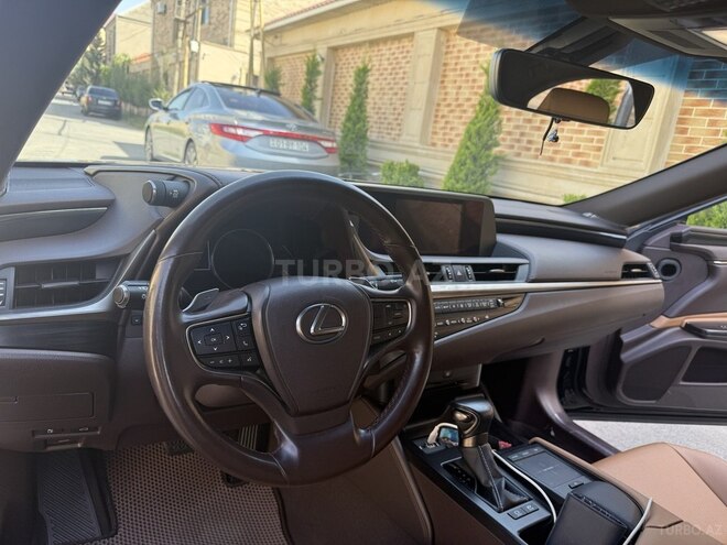 Lexus ES 300h 2020, 91,054 km - 2.5 l - Bakı