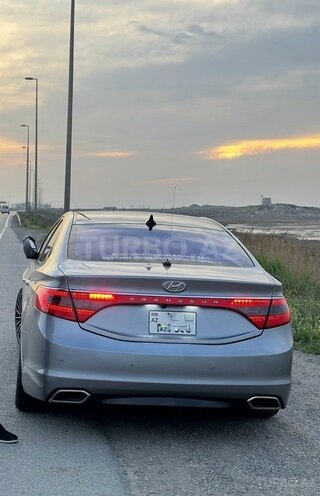 Hyundai Grandeur 2015, 200,000 km - 2.2 l - Bakı