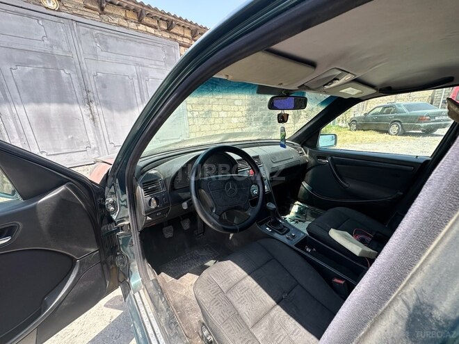 Mercedes C 180 1997, 250,000 km - 1.8 l - Salyan